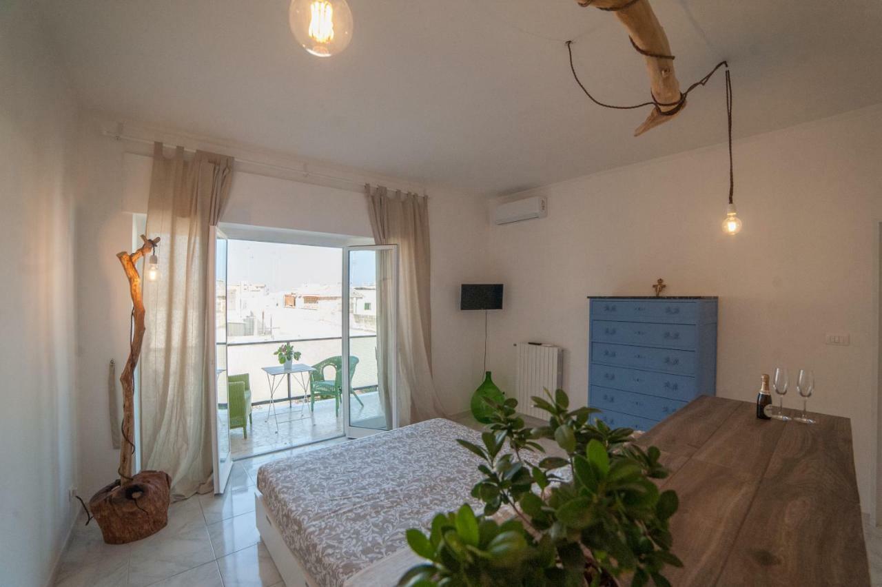 Casa D'Amare Hotel Trani Bagian luar foto