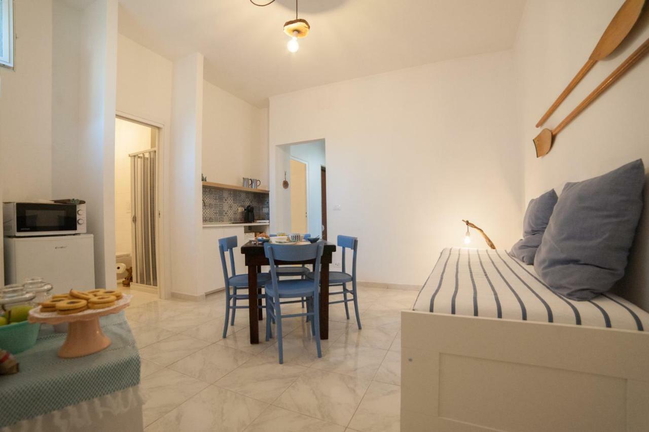 Casa D'Amare Hotel Trani Bagian luar foto